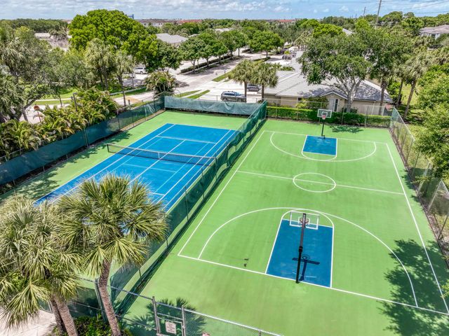 12676 Woodmill Drive, Palm Beach Gardens, FL 33418