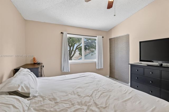 3100 SW 50th St, Dania Beach, FL 33312