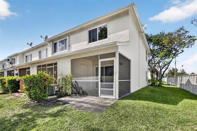 3100 SW 50th St, Dania Beach, FL 33312