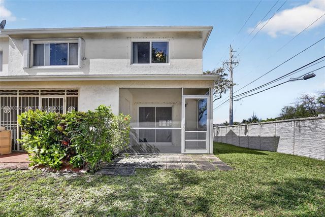 3100 SW 50th St, Dania Beach, FL 33312