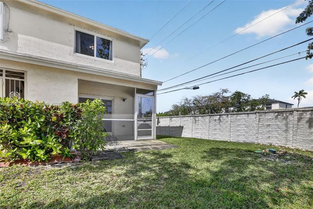 3100 SW 50th St, Dania Beach, FL 33312