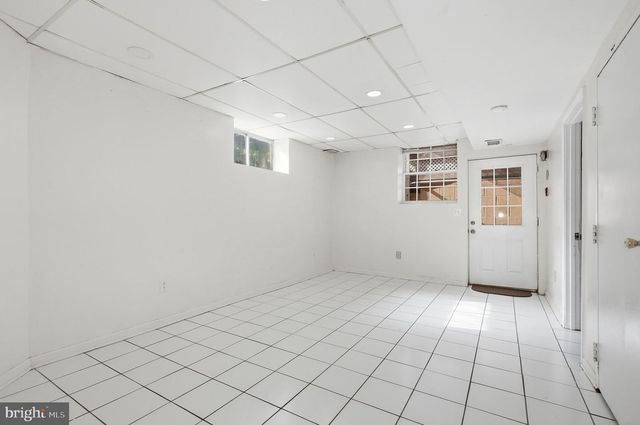 4616 RAVENSWORTH RD, Annandale, VA 22003
