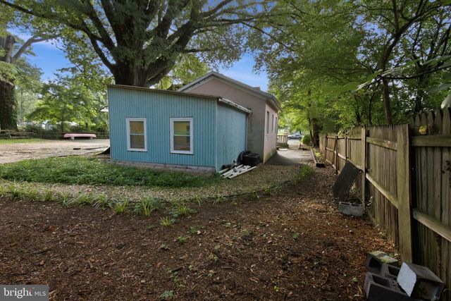 4616 RAVENSWORTH RD, Annandale, VA 22003