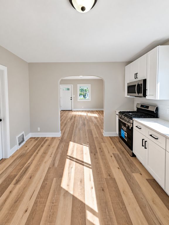 1803 N Center Street, Crest Hill, IL 60403 — photo 5