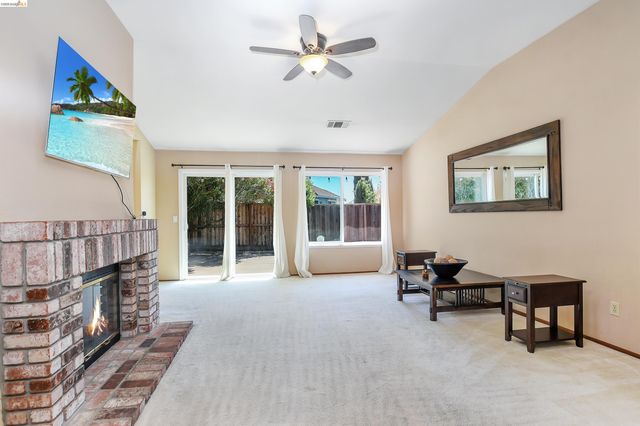 2424 Whitetail Drive, Antioch, CA 94531