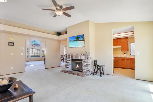 2424 Whitetail Drive, Antioch, CA 94531