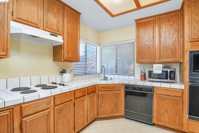 2424 Whitetail Drive, Antioch, CA 94531