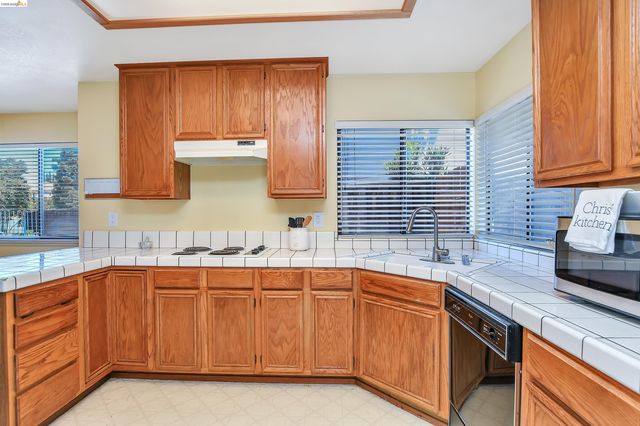 2424 Whitetail Drive, Antioch, CA 94531