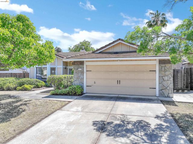 2424 Whitetail Drive, Antioch, CA 94531