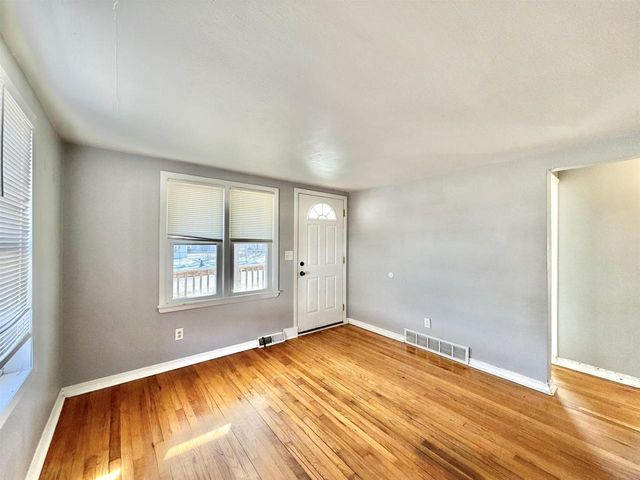 1927 Lenox Avenue, Beloit, WI 53511