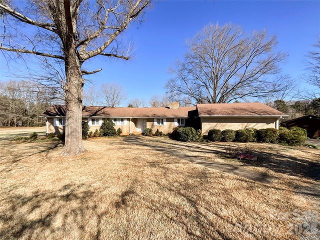 13909 Idlewild Road, Matthews, NC 28105