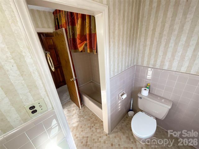 13909 Idlewild Road, Matthews, NC 28105