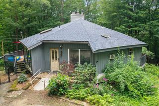 77 Vinton Road, Holland, MA 01521