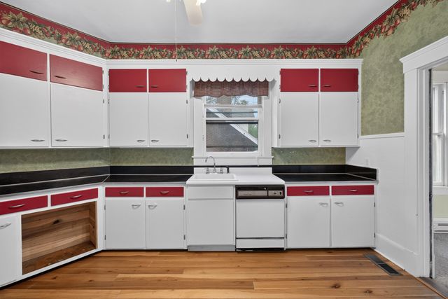 302 N 3rd Street, Danville, KY 40422