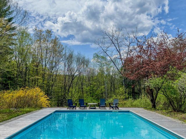390 Pleasant Valley Road, Brattleboro, VT 05301