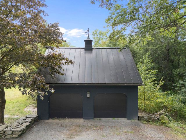 390 Pleasant Valley Road, Brattleboro, VT 05301