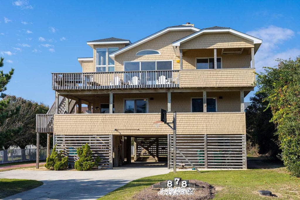 Image 1 of property listing at 878 Whalehead Drive Lot 38, Corolla, NC 27927