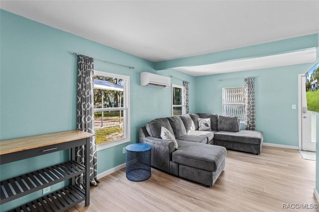 7 65th Street, Yankeetown, FL 34498