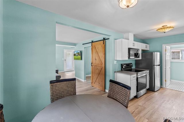 7 65th Street, Yankeetown, FL 34498