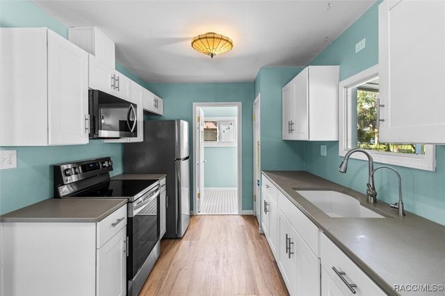 7 65th Street, Yankeetown, FL 34498