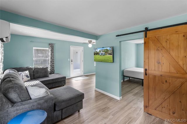 7 65th Street, Yankeetown, FL 34498