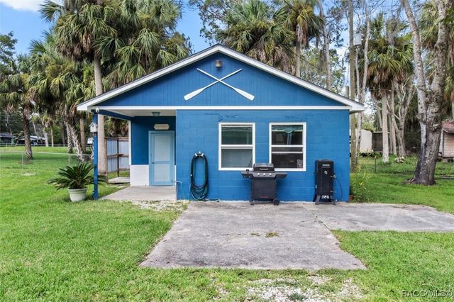 7 65th Street, Yankeetown, FL 34498