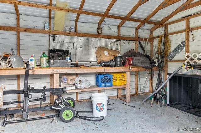 7 65th Street, Yankeetown, FL 34498