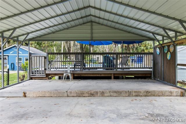 7 65th Street, Yankeetown, FL 34498