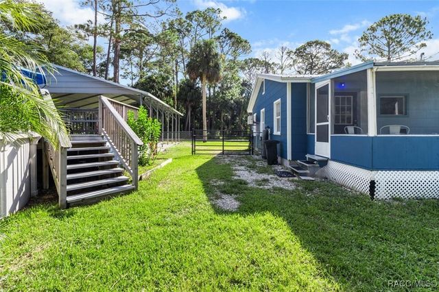 7 65th Street, Yankeetown, FL 34498