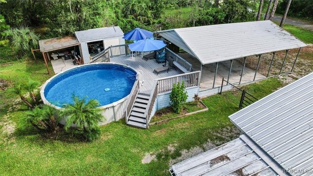 7 65th Street, Yankeetown, FL 34498