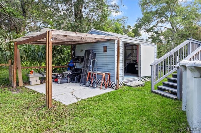 7 65th Street, Yankeetown, FL 34498