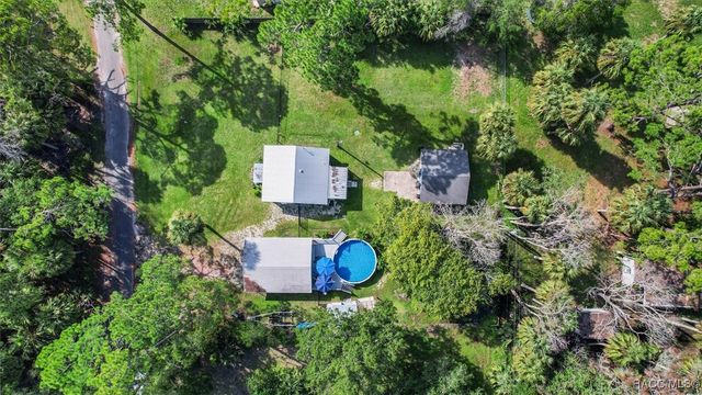 7 65th Street, Yankeetown, FL 34498