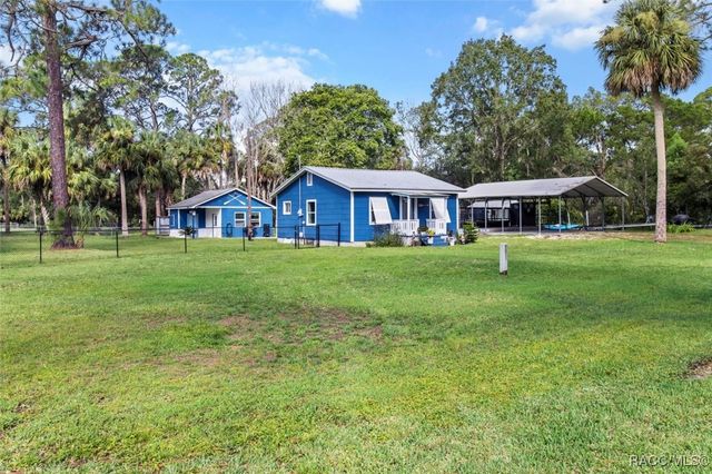 7 65th Street, Yankeetown, FL 34498