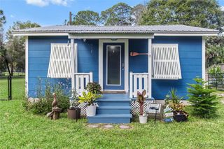 7 65th Street, Yankeetown, FL 34498