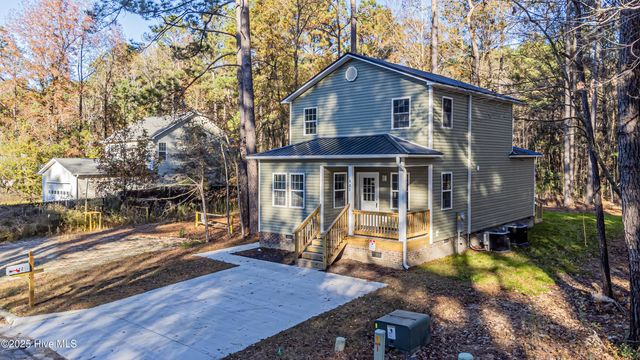 622 Walnut Drive, Jacksonville, NC 28540
