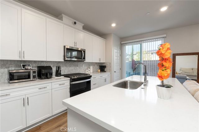 28246 Heirloom Drive 139, Temecula, CA 92591