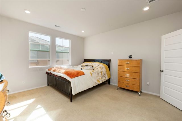 28246 Heirloom Drive 139, Temecula, CA 92591