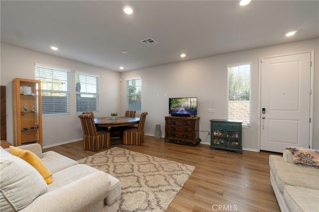 28246 Heirloom Drive 139, Temecula, CA 92591