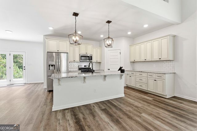 245 Southridge, Senoia, GA 30276