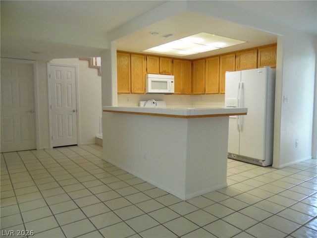 7637 Tortola Bay Lane, Las Vegas, NV 89128
