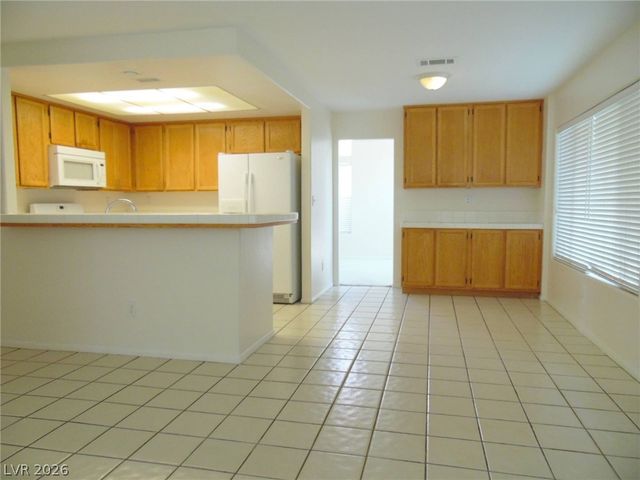 7637 Tortola Bay Lane, Las Vegas, NV 89128