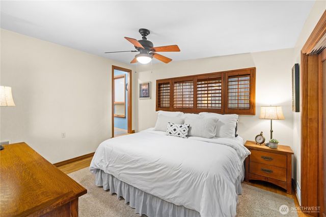 17834 SE 40th Place, Bellevue, WA 98008