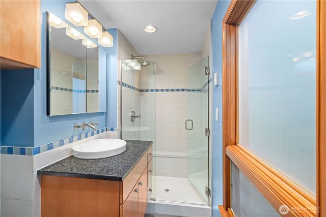 17834 SE 40th Place, Bellevue, WA 98008