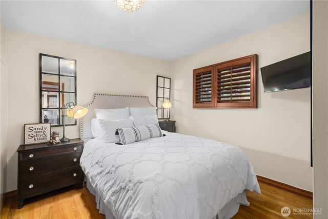 17834 SE 40th Place, Bellevue, WA 98008