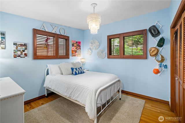 17834 SE 40th Place, Bellevue, WA 98008