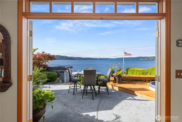 17834 SE 40th Place, Bellevue, WA 98008
