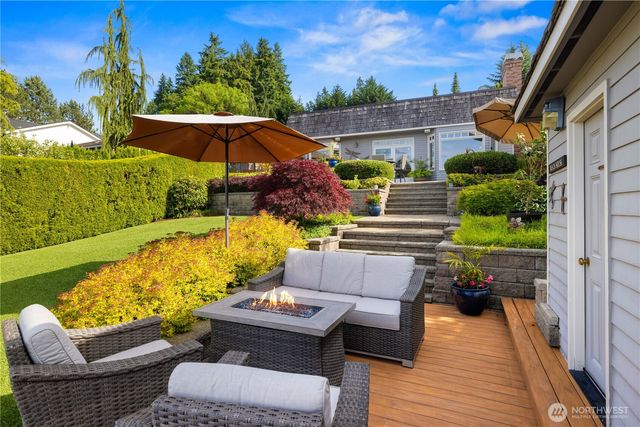 17834 SE 40th Place, Bellevue, WA 98008