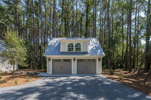 5 Barksdale Ln, Okatie, SC 29909
