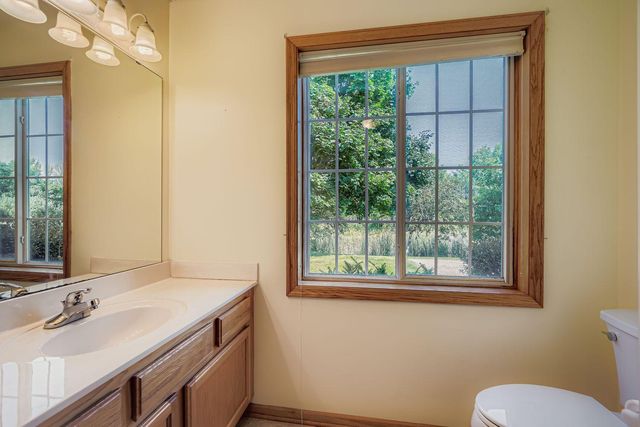 6080 Pond View Drive, Shorewood, MN 55331