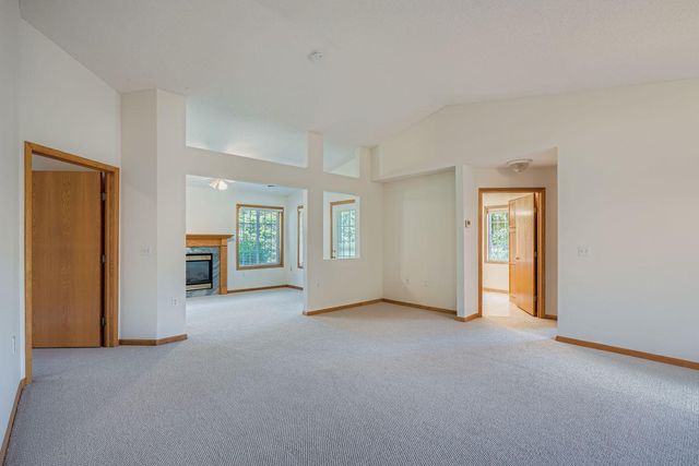 6080 Pond View Drive, Shorewood, MN 55331
